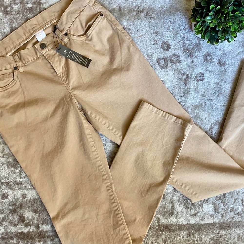 NWT London Jean Women's Straight Leg Khaki Pants Khakis Sz 6